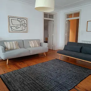 Appartamento Stunning Near Chiado, Lisbona